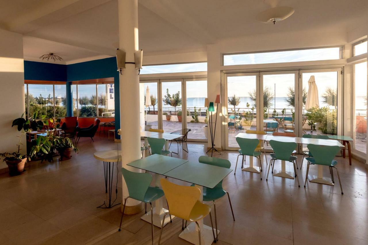 Hotel Le Trident Thyrse Royan Exterior foto